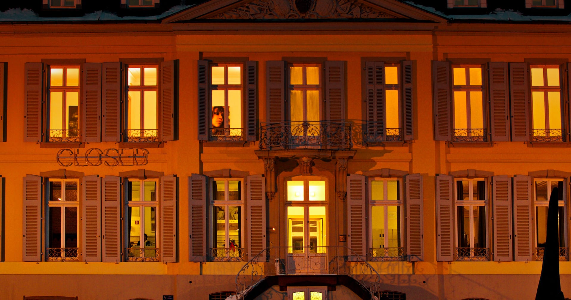 Schloß Morsbroich in Leverkusen am Abend. Stadtansichten Leverkusen Fotografie