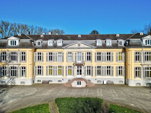 Front Schloß Morsbroich
