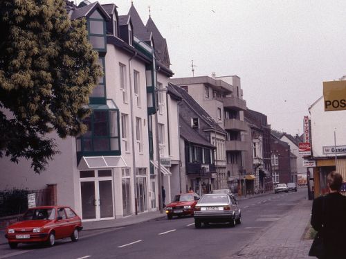 Bergische Landstraße